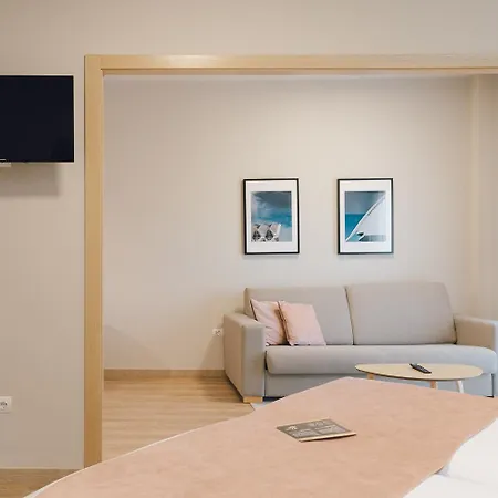 Palau & 아파트호텔 4*