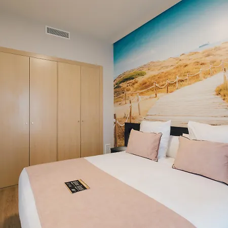 Hotel apartamentowy Palau & 4*