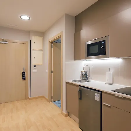 Palau & Apartmanhotel 4*