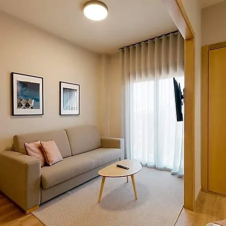 Aparthotel Palau & 4*